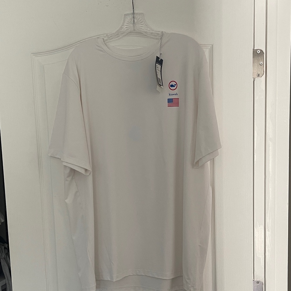 Vineyard Vines Cream T-Shirt with Flag Detail